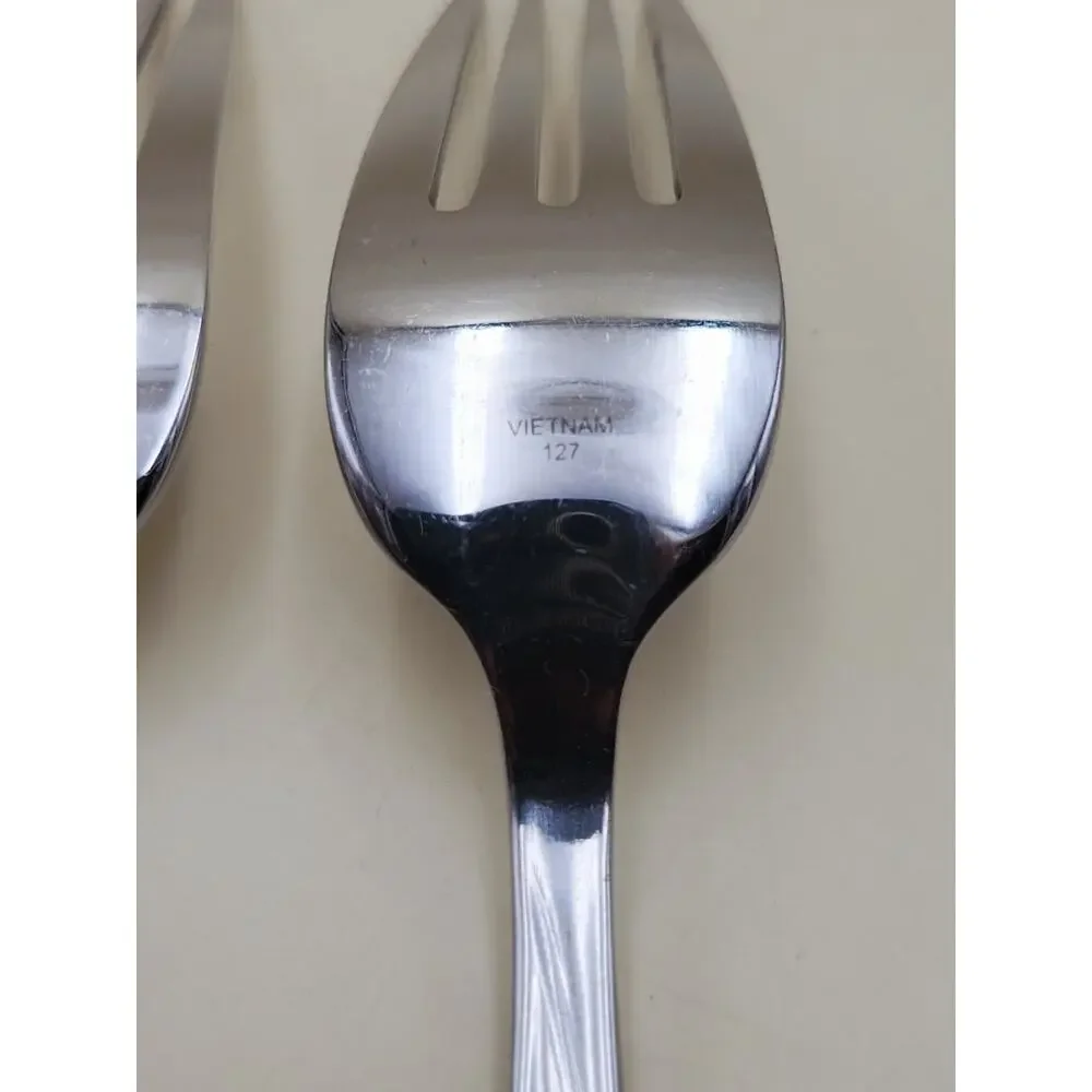 Set of 4 Oneida Camlynn Stainless Steel Dinner Forks